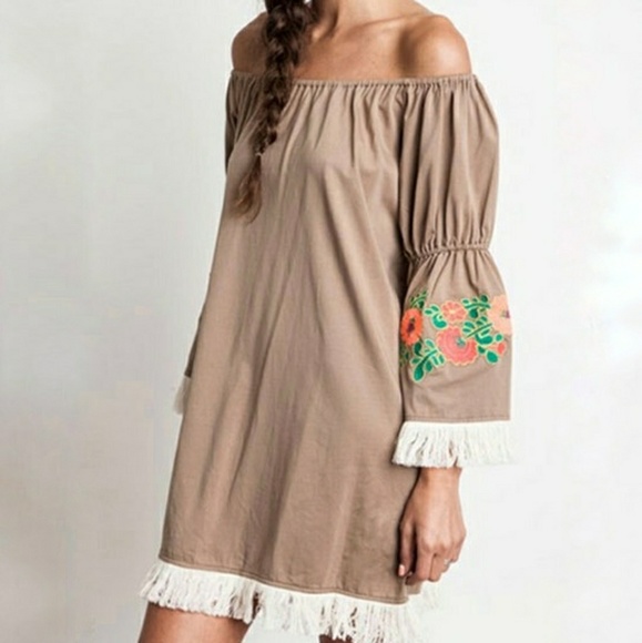 NWT UMGEE Navy Floral Embroidered Bell Sleeve Off-The-Shoulder Tunic Dress L